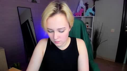 Ellie online show from 12.14.25