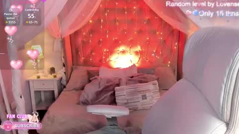  Ellie Jhonson  online show from 03.06.25