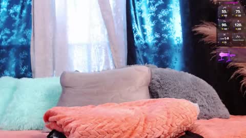 Snapshot of ellie_ramos chatting on 02.25.25 Ellie Ramos online show from 02.25.25