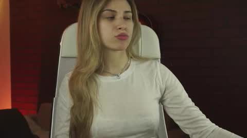 elliecutes online show from 09.29.25