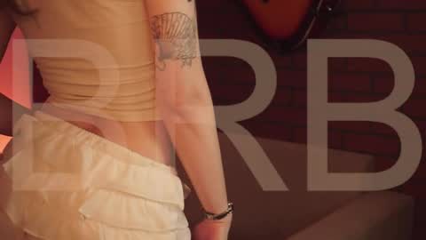 elliecutes online show from 04.04.26