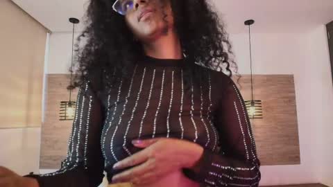 elliee_alves online show from 04.08.26