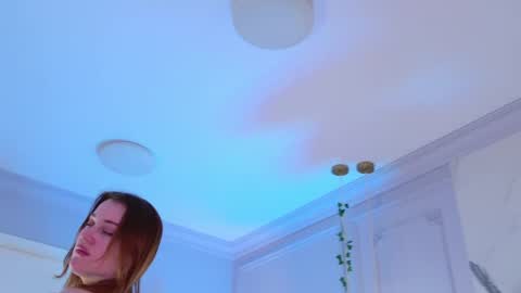 elliegarson__ online show from 04.19.26