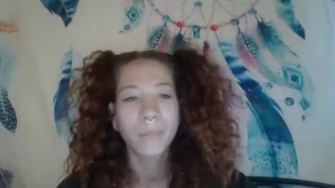 Snapshot of elliehazii chatting on 05.06.26 Ellie Hazii online show from 05.06.26