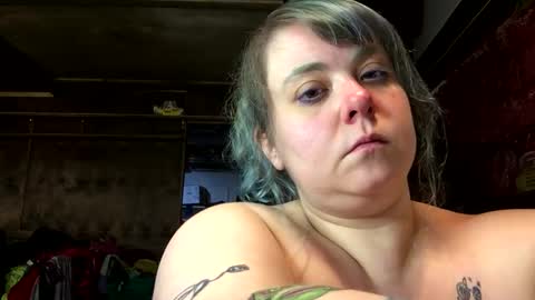 Ellie Louise online show from 02.16.25