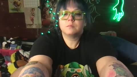 Ellie Louise online show from 02.25.25