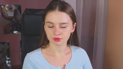 just Emily  online show from 01.03.25