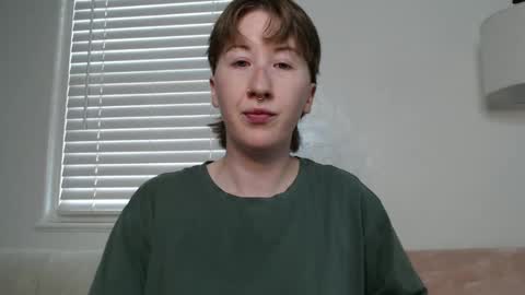 Ellie Rowyn online show from 09.15.25