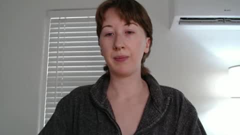 Ellie Rowyn online show from 10.09.25