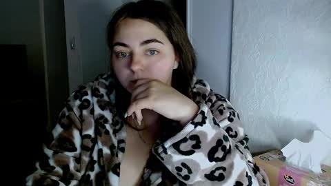 Snapshot of ellies_8 chatting on 05.22.26 Ellie online show from 05.22.26