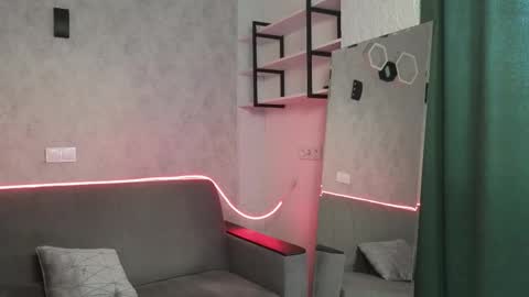 Snapshot of elliot_muscle04 chatting on 10.12.25 elliot_muscle04 online show from 10.12.25