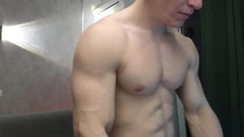 elliot_muscle04 online show from 03.29.26