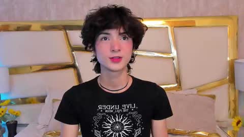 Snapshot of elliotvolkov chatting on 01.13.26 elliotvolkov online show from 01.13.26