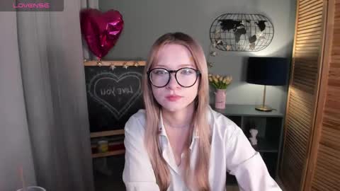 elliup online show from 10.08.25