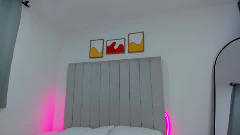 elly online show from 12.20.25