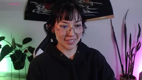 Snapshot of elly_uwuw chatting on 01.08.26 Emy Castro online show from 01.08.26