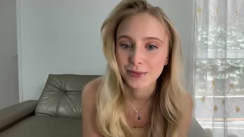 ellykeyofficial online show from 06.08.26