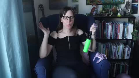 Elly Naomi online show from 02.21.25