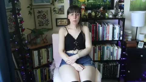 Elly Naomi online show from 05.16.26