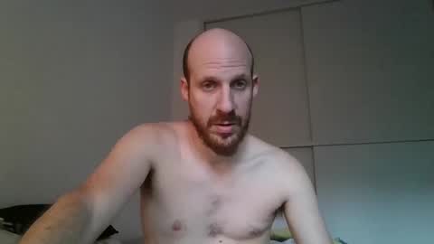 Mati Restrepo online show from 01.05.25