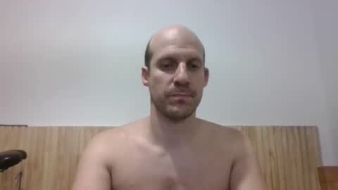 Snapshot of elmatirestrepo chatting on 03.08.26 Mati Restrepo online show from 03.08.26