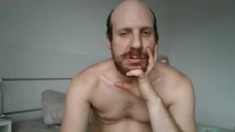 Snapshot of elmatirestrepo chatting on 04.15.26 Mati Restrepo online show from 04.15.26