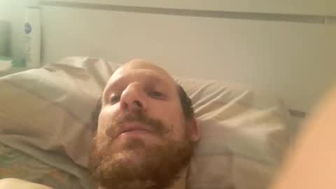 Snapshot of elmatirestrepo chatting on 04.25.26 Mati Restrepo online show from 04.25.26