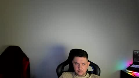 Snapshot of elmerfu chatting on 02.04.25 Elmer online show from 02.04.25