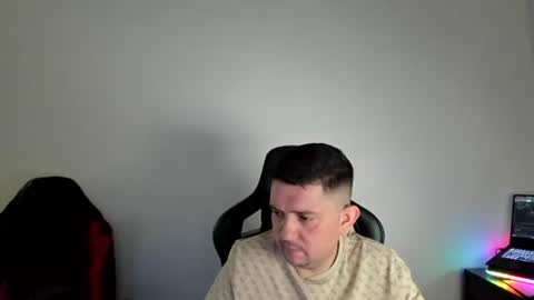 Snapshot of elmerfu chatting on 02.04.25 Elmer online show from 02.04.25