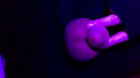 Snapshot of elohgeegee chatting on 01.01.25 lolita online show from 01.01.25