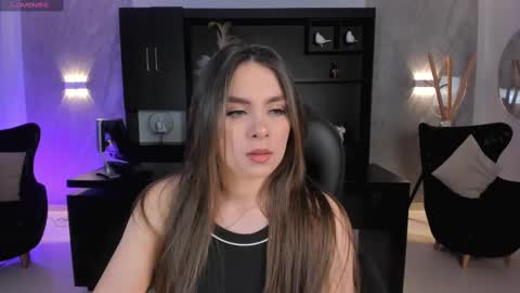 Snapshot of eloisaolivero chatting on 02.14.25 ELOISA OLIVERO online show from 02.14.25