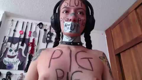 Chelsea  Please help me to reach 100 thumbs up online show from 01.23.25