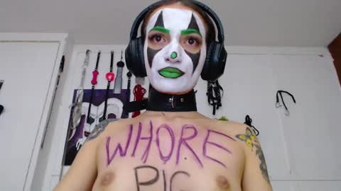 Chelsea  Please help me to reach 100 thumbs up online show from 02.25.25