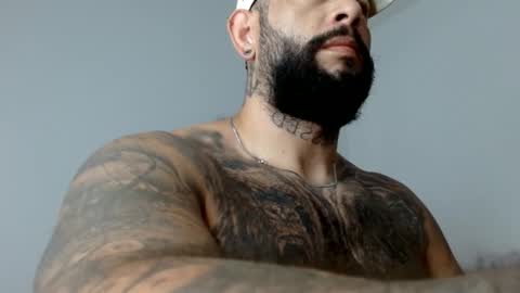 Snapshot of elosocazador chatting on 02.01.26 elosocazador online show from 02.01.26