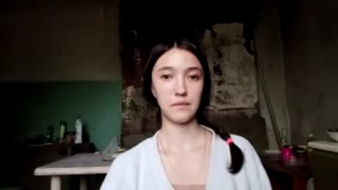 Snapshot of elouisevallian chatting on 06.29.26 Elara online show from 06.29.26