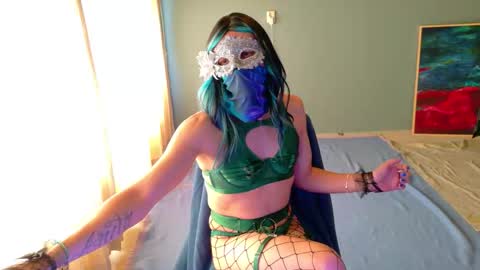 Snapshot of elowenstarshade chatting on 09.15.25 ElowenStarshade online show from 09.15.25