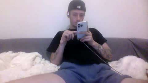 Snapshot of elpatriko9229 chatting on 03.15.26 ElPatriko9229 online show from 03.15.26