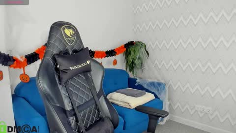 elsa_carterr online show from 10.31.25