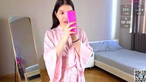 Snapshot of elswythbareford chatting on 02.25.25 Elizabeth online show from 02.25.25