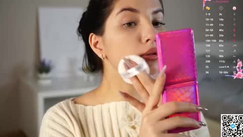 Snapshot of elswythbareford chatting on 03.06.25 Elizabeth online show from 03.06.25