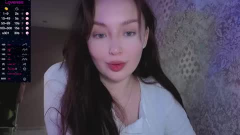 Snapshot of elusive_mia chatting on 05.29.26 Mia 3 online show from 05.29.26
