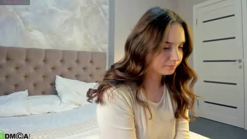 Snapshot of elvienne chatting on 05.14.26 Elvienne online show from 05.14.26