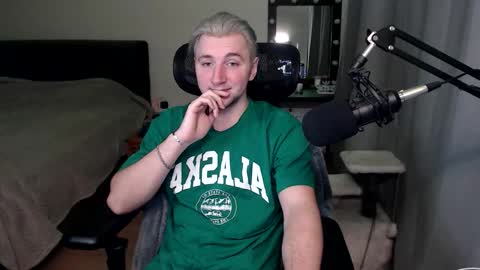 Elvin Vaenight online show from 11.13.25