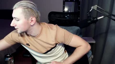 Elvin Vaenight online show from 11.21.25