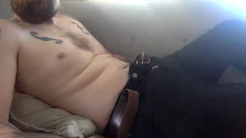 Snapshot of elviscash chatting on 11.04.25 elviscash online show from 11.04.25