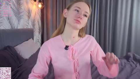 Snapshot of elvyrose chatting on 02.24.26 Alex online show from 02.24.26