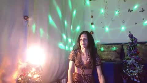 Elisa online show from 12.18.25