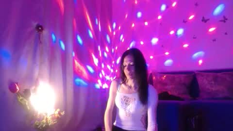 Elisa online show from 05.16.26