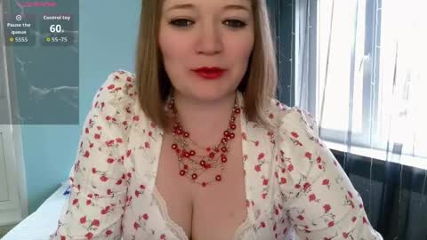 Snapshot of elza1981 chatting on 04.29.26 elza1981 online show from 04.29.26