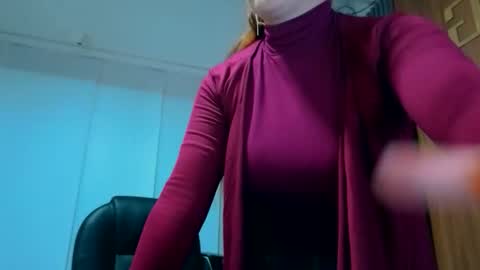 Snapshot of ema_04 chatting on 02.04.26 Estefany Martinez Acua INSTAGRAM ema 04oficial online show from 02.04.26